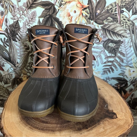 Sperry rain boots in great condition size 8 - Picture 2 of 6